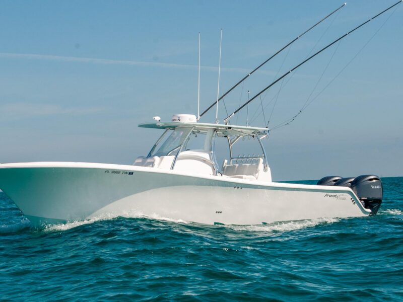 2025 Front Runner 36 Center Console