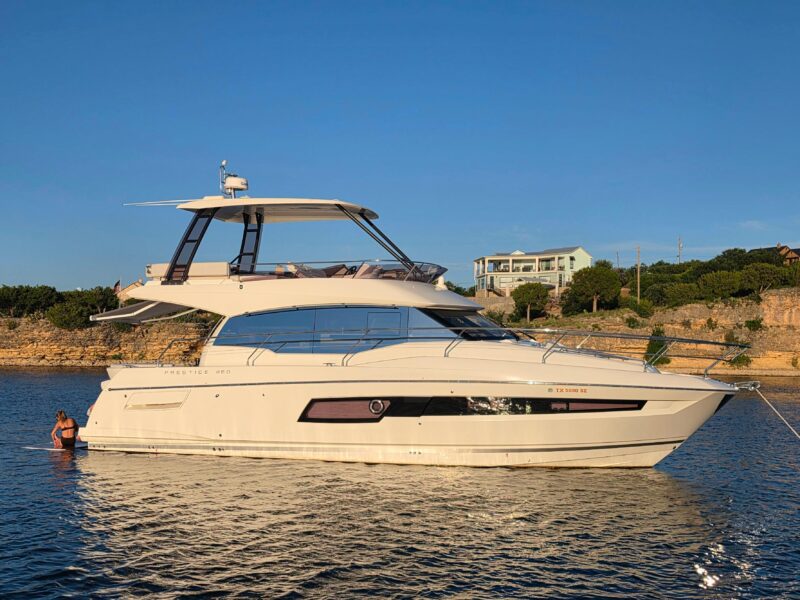2025 Prestige 460