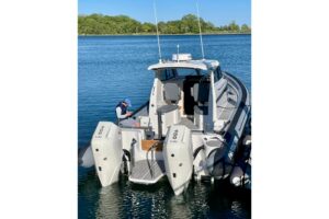2025 Protector 380 Targa center console with V10 400 HP engine and jet propulsion, bow seating and forward cabin entry vis...
