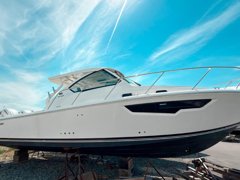 2025 Pursuit OS 325 Offshore