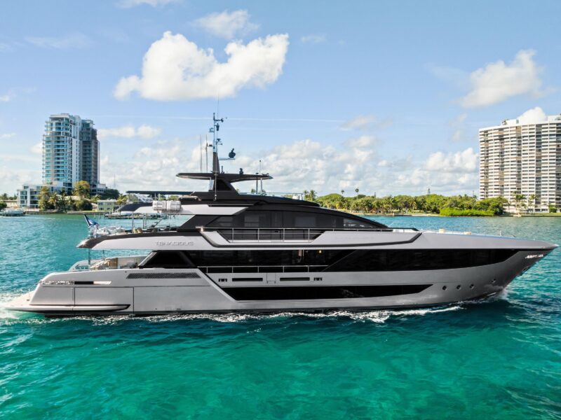 2025 Riva 130′ Bellissima