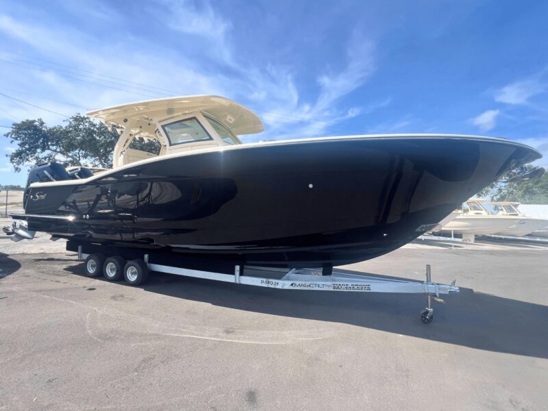 2025 Scout 330 LXF