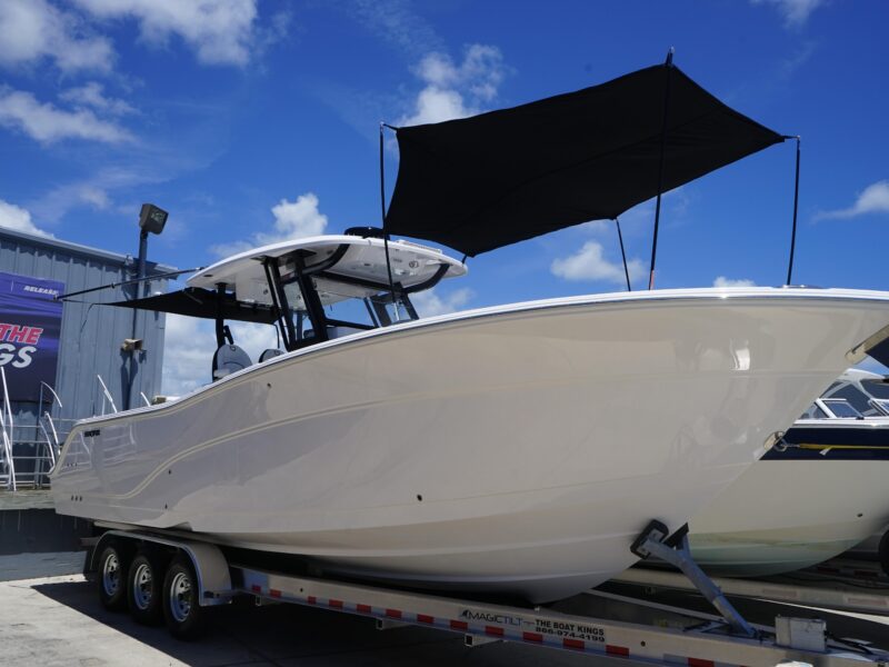 2025 Sea Fox 328 Commander