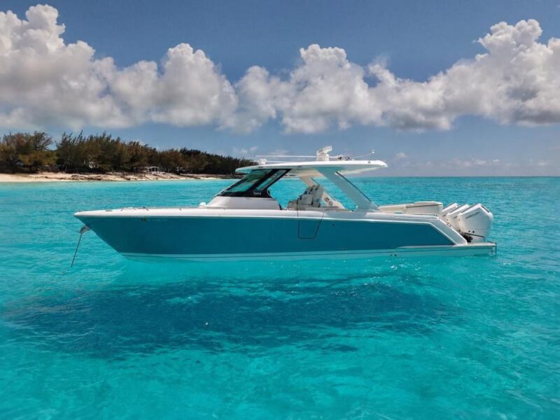 2025 Tiara Yachts 38 LS