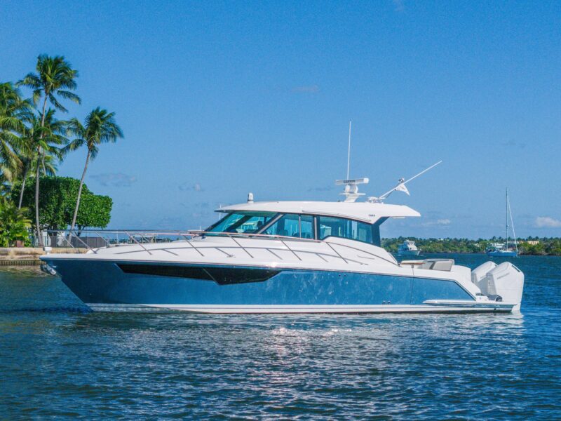 2025 Tiara Yachts 43 LE