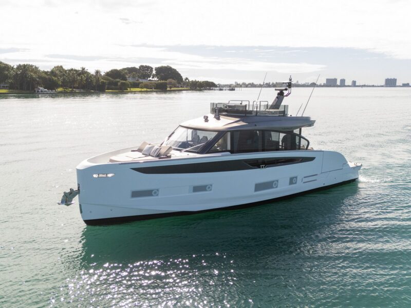 2026 Azimut Seadeck 6