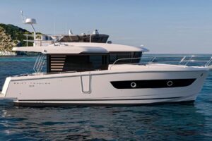2026 Beneteau Swift Trawler 37 for sale - photo 3