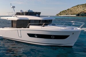 2026 Beneteau Swift Trawler 37 Fly for sale - photo 2
