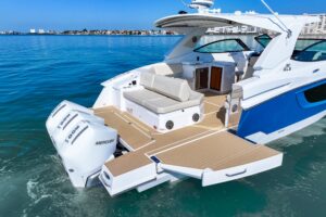 2026 Cruisers Yachts 38 GLS OB for sale - photo 6