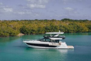 2026 Cruisers Yachts 57 Fly for sale - photo 2
