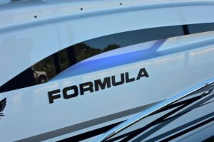 2026 Formula 350 Crossover Bowrider I/O for sale - photo 4