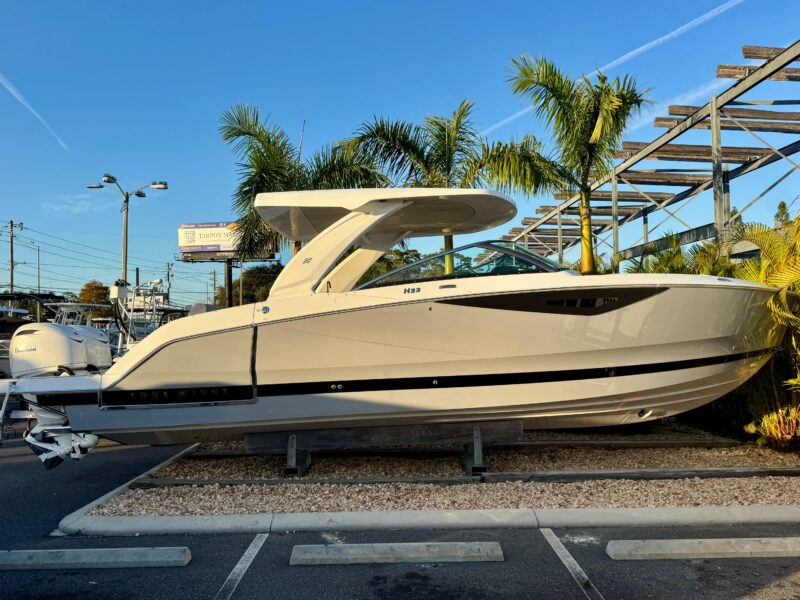 2026 Four Winns H33 OB