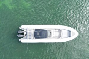 Northstar Orion 10 33-foot center console helm station with dual Garmin displays and steering wheel.