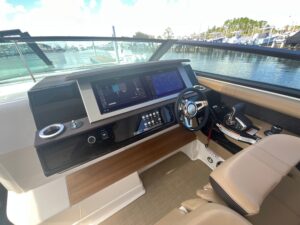 2026 Sea Ray SLX 400 Outboard for sale - photo 8