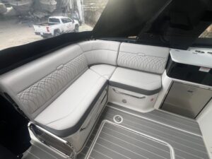 2026 Sea Ray Sundancer 370 for sale - photo 8