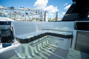 2026 Sea Ray Sundancer 370 Outboard for sale - photo 6