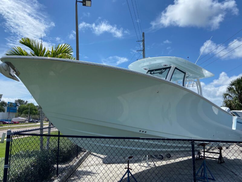 2026 Sportsman Heritage 321 Center Console