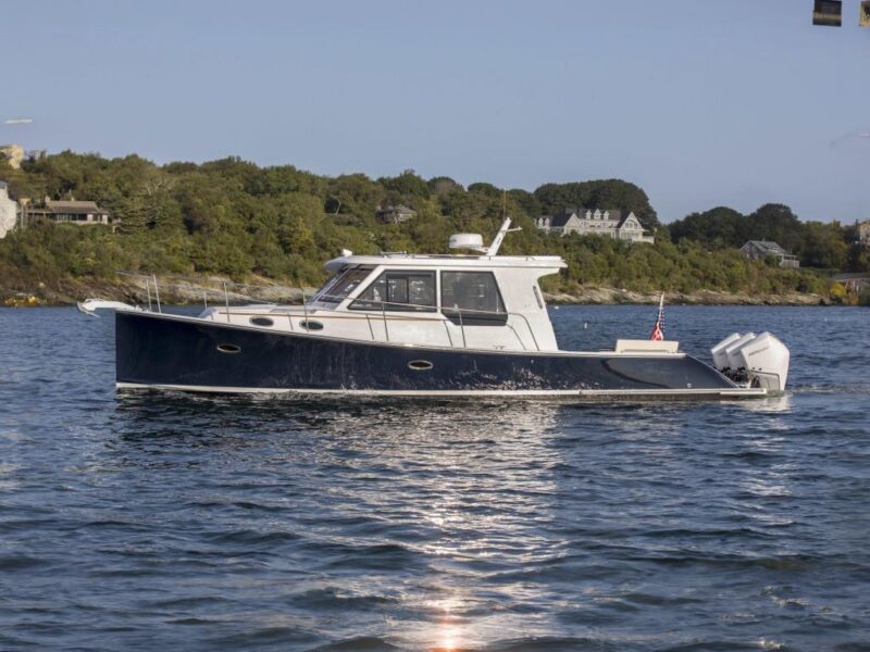 2026 True North 39 Outboard Express