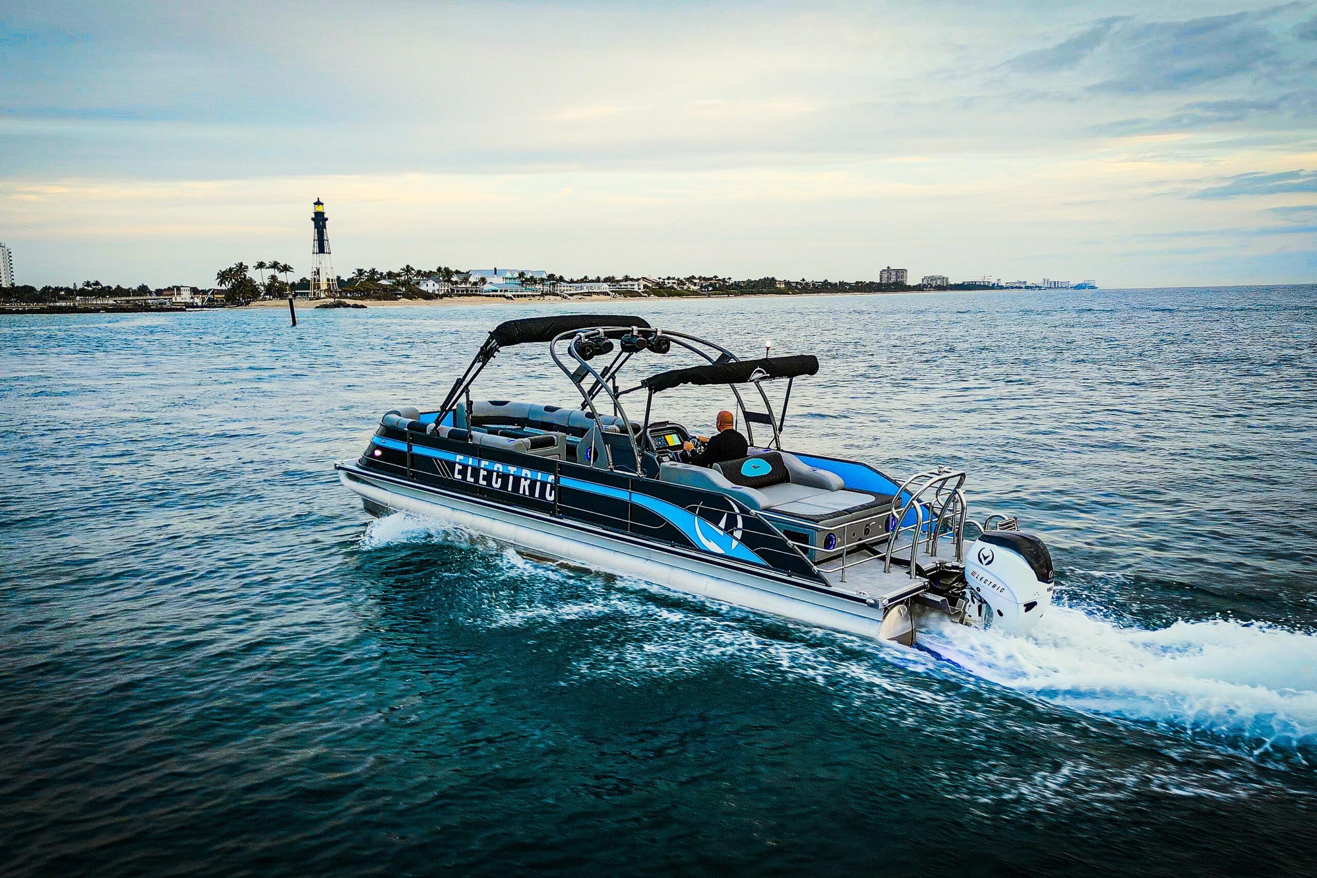 2026 Vision Marine Technologies V30 for sale