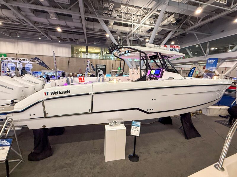 2026 Wellcraft 38 T-Top