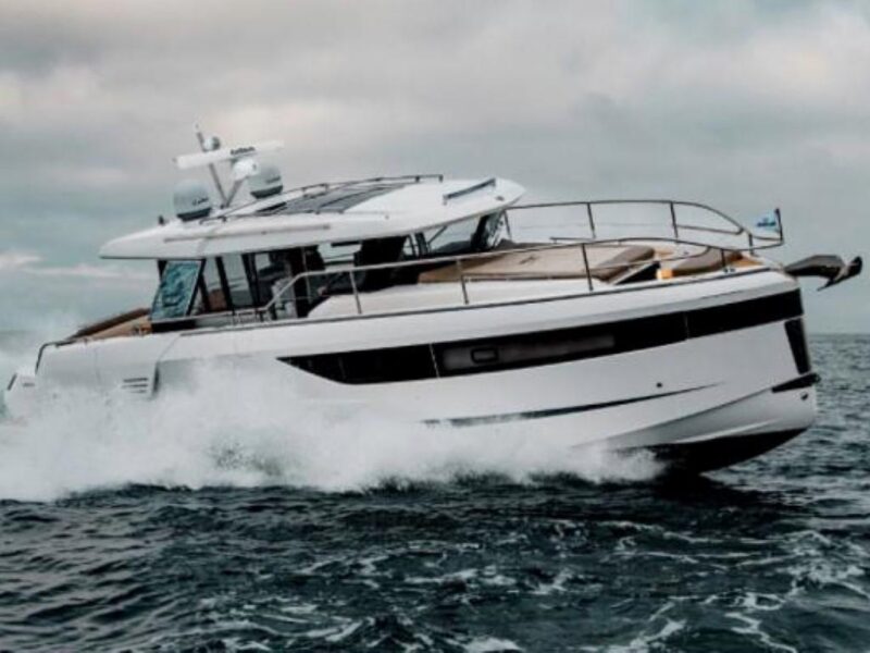 2026 Wellcraft 44 Explorer