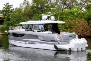 2026 Wellcraft 44 Explorer for sale - photo 7