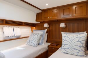 2027 Hunt Yachts 63 Flybridge for sale - photo 8