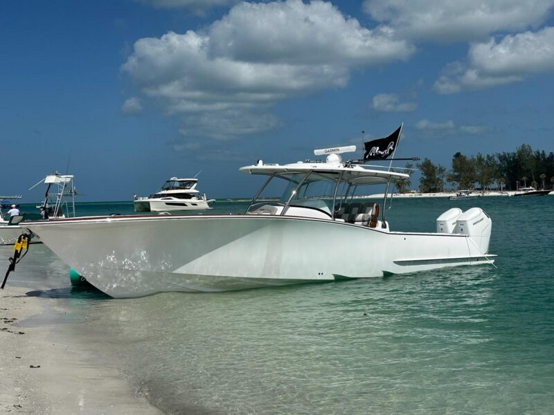 2027 Mag Bay 38 CC