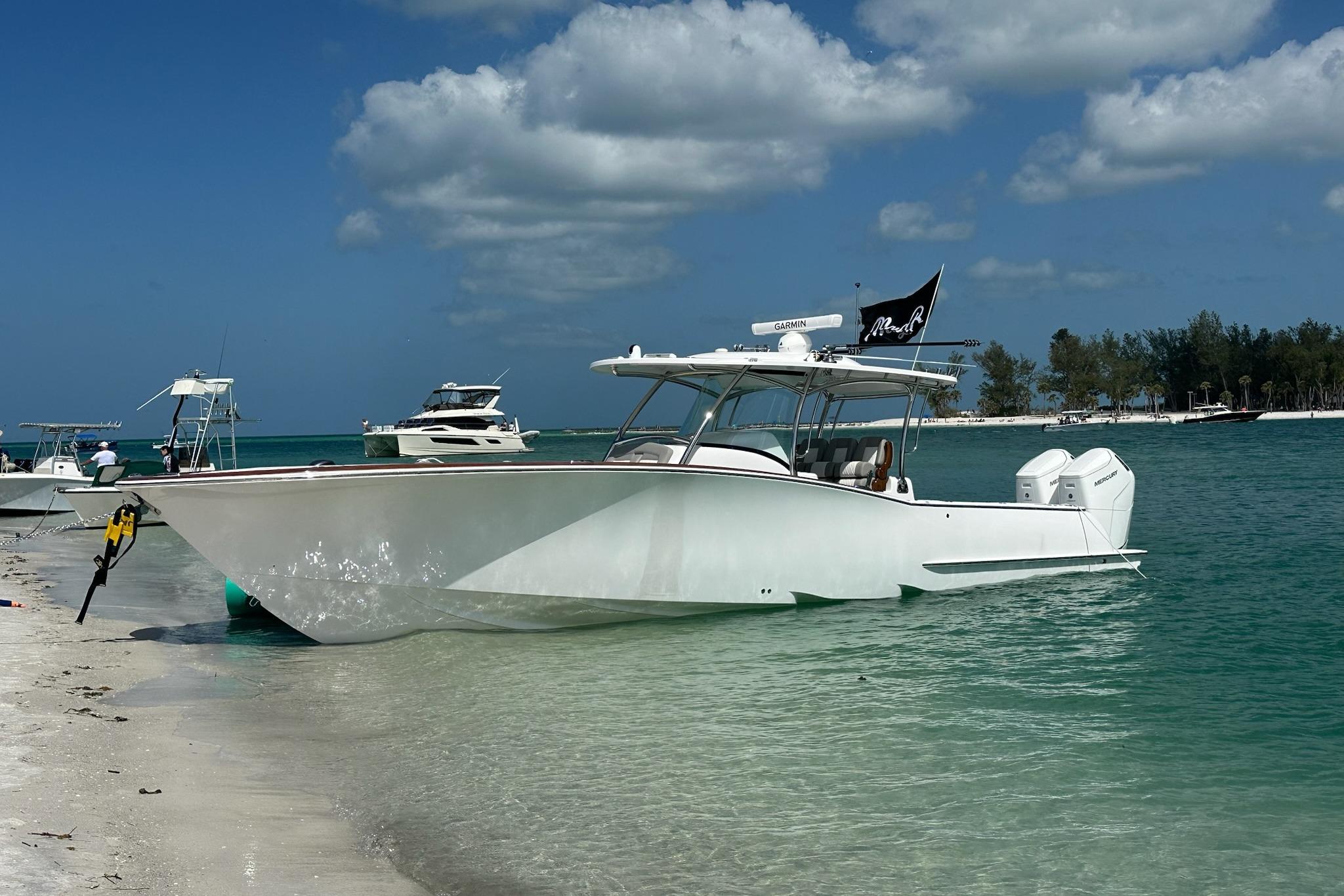 2027 Mag Bay 38 CC for sale