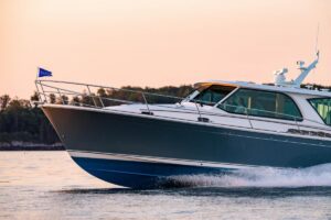 2027 Sabre 43 Salon Express for sale