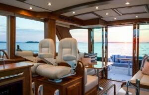 2027 Sabre 43 Salon Express for sale - photo 7