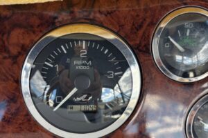 2000 Sea Ray 420 Aft Cabin for sale - photo 4