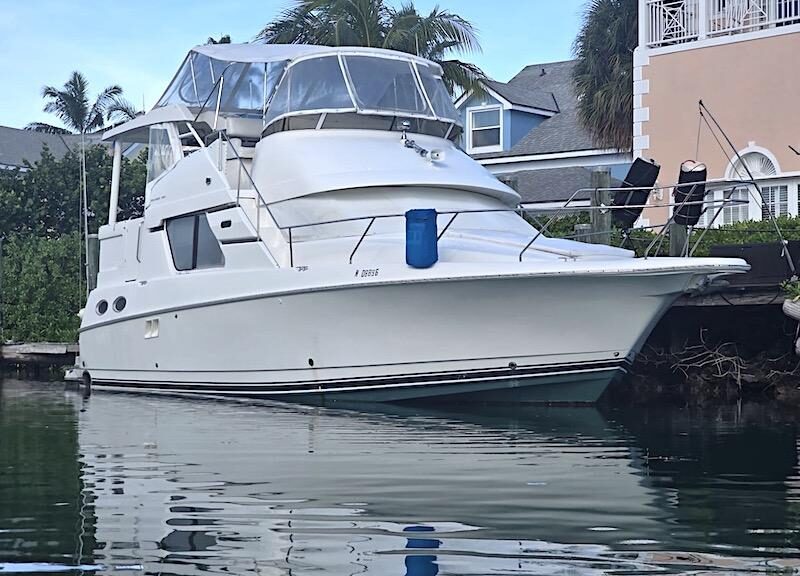 2000 Silverton 392 Motor Yacht