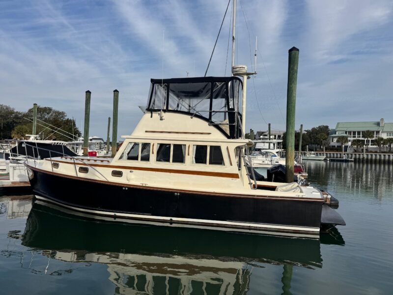 2001 Ellis 36 Flybridge