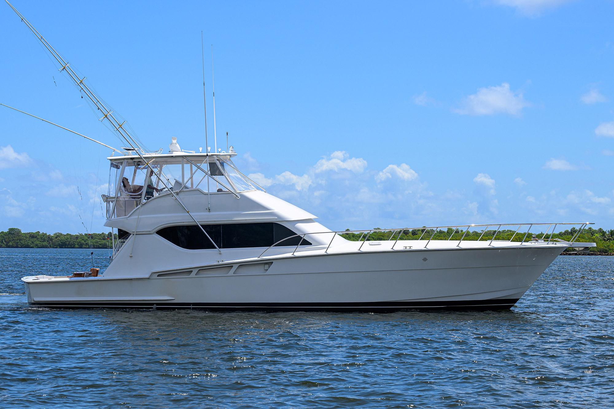 2001 Hatteras 60 Convertible for sale