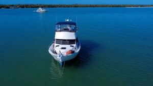 2001 Mainship 390 Trawler for sale - photo 4