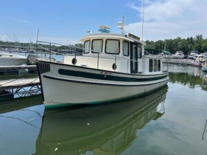 2001 Nordic Tug 32 for sale - photo 2