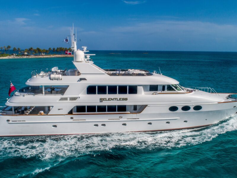 2001 Trinity Yachts Tri-Deck MY