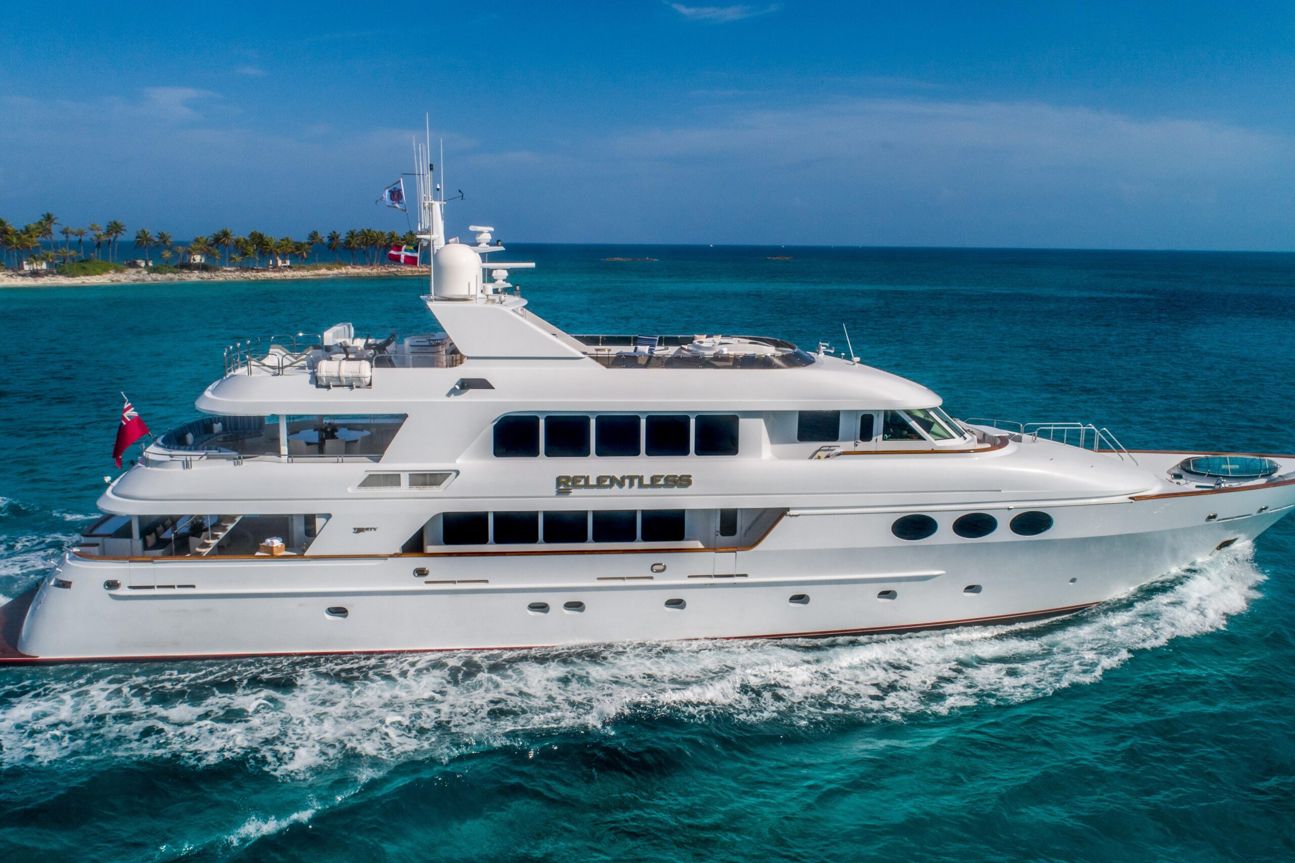 2001 Trinity Yachts Tri-Deck MY for sale