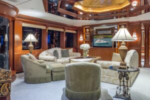 2001 Trinity Yachts Tri-Deck MY for sale - photo 4
