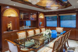2001 Trinity Yachts Tri-Deck MY for sale - photo 5