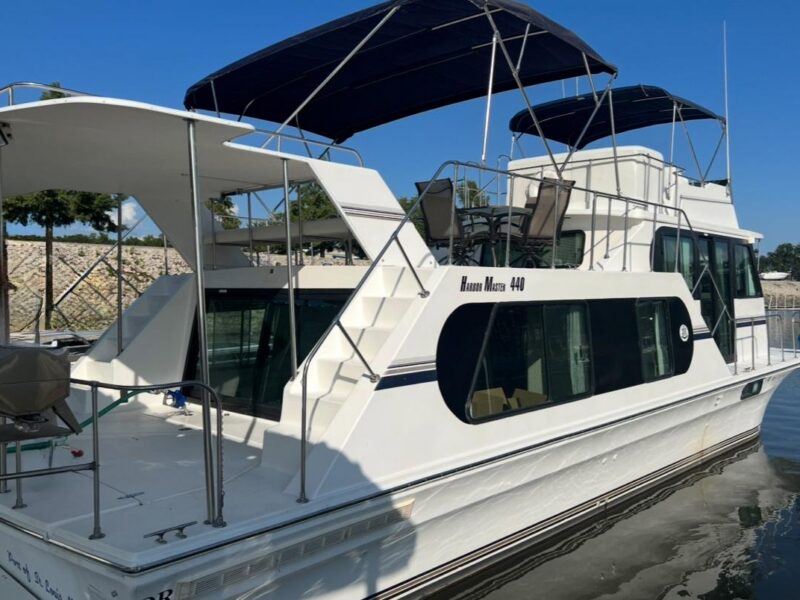2002 Harbor Master 440 Widebody