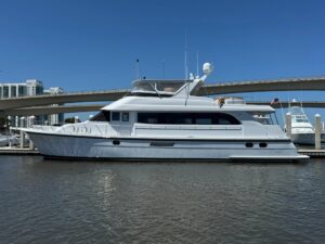 2002 Hatteras 75 MY for sale - photo 3