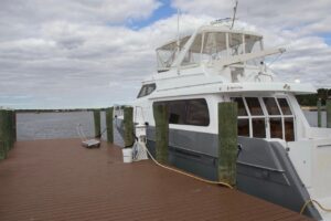 2002 McKinna 57 Pilothouse for sale - photo 3