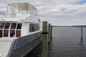 2002 McKinna 57 Pilothouse for sale - photo 4