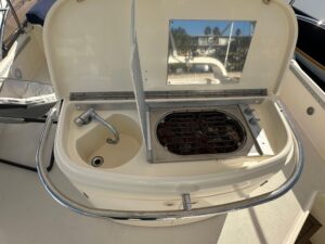 2003 Aicon 56 Flybridge for sale - photo 8