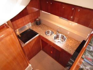 2003 Ferretti Yachts 590 Motor Yacht for sale - photo 6