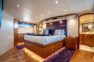 2003 Hatteras 100 Raised Pilothouse for sale - photo 8