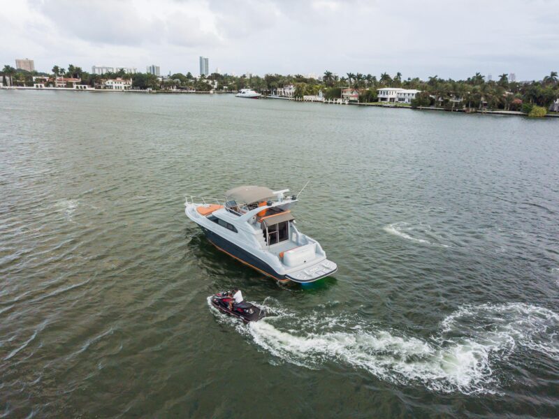 2003 Sea Ray Express Bridge