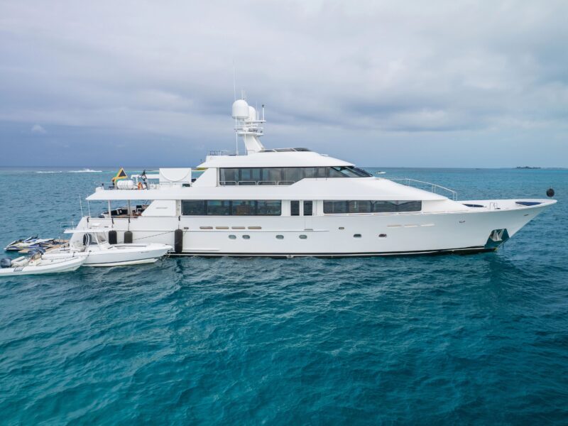 2003 Westport 130